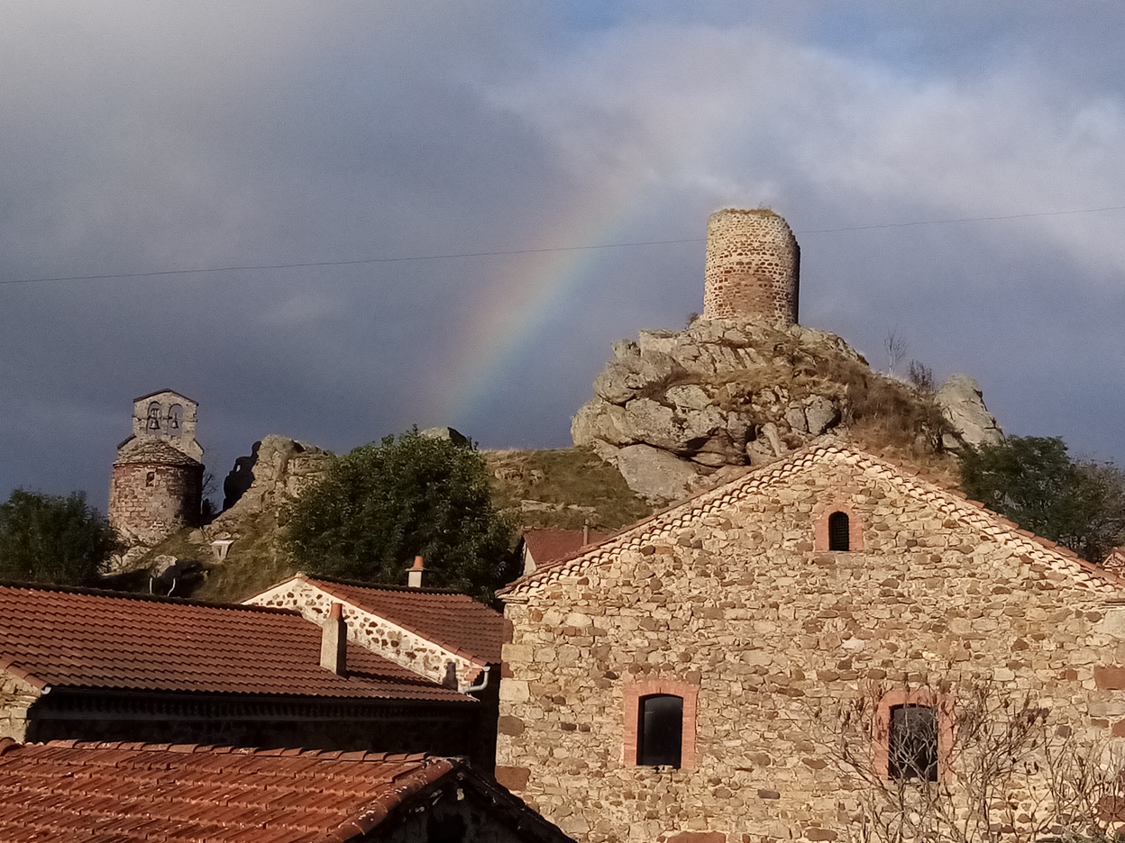 Tour de Rochegude ane Auvergne