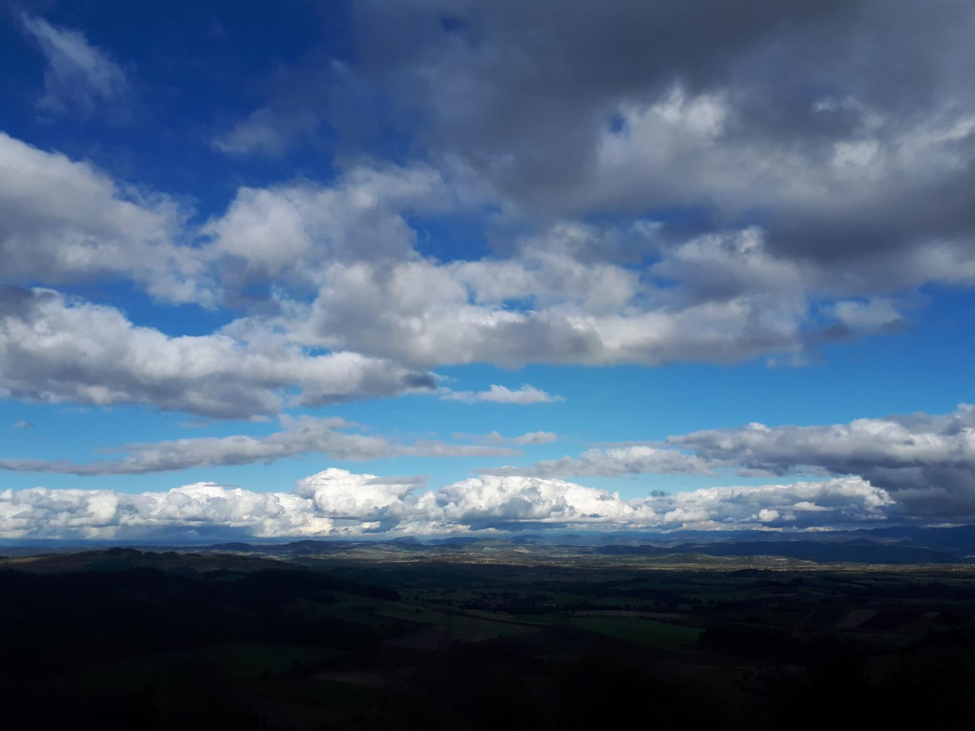 GR 40 avec un âne Tour des Volcans du Velay